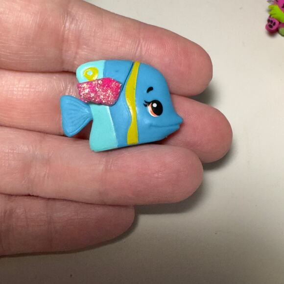 Hatchimals lot of 12 Colleggtibles Collectible Figures Small Tiny Animals Pets - Picture 9 of 14